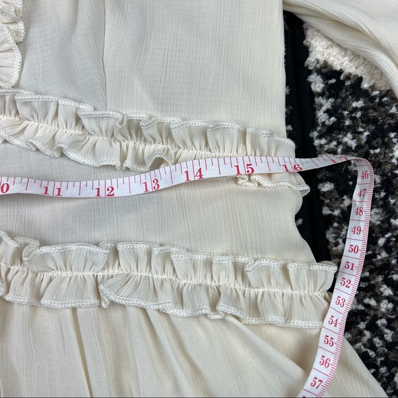 Deep V-neck Fit&Flare Dress (NWOT) Meduim - Picture 6 of 12